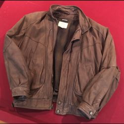 Men’s Leather Jacket Size: LT