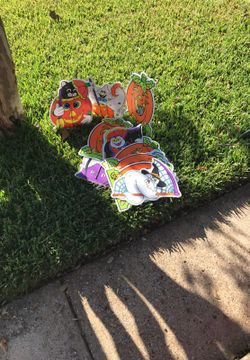 Halloween yard sticks