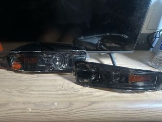 Smoked Projector front turn signal lights 06 mustang