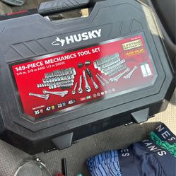 Husky 149 Pc Set Tool Box