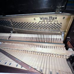 Vintage Piano 