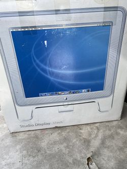 Apple Studio Display 