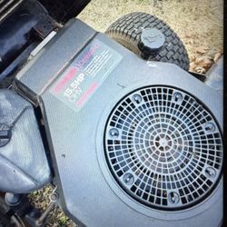 Motor For Mower.  Starts 