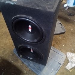 Deep Bump Set Up .2 -12 Subs Double Box And Amp
