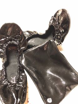 Black brand new slide kicks in purse