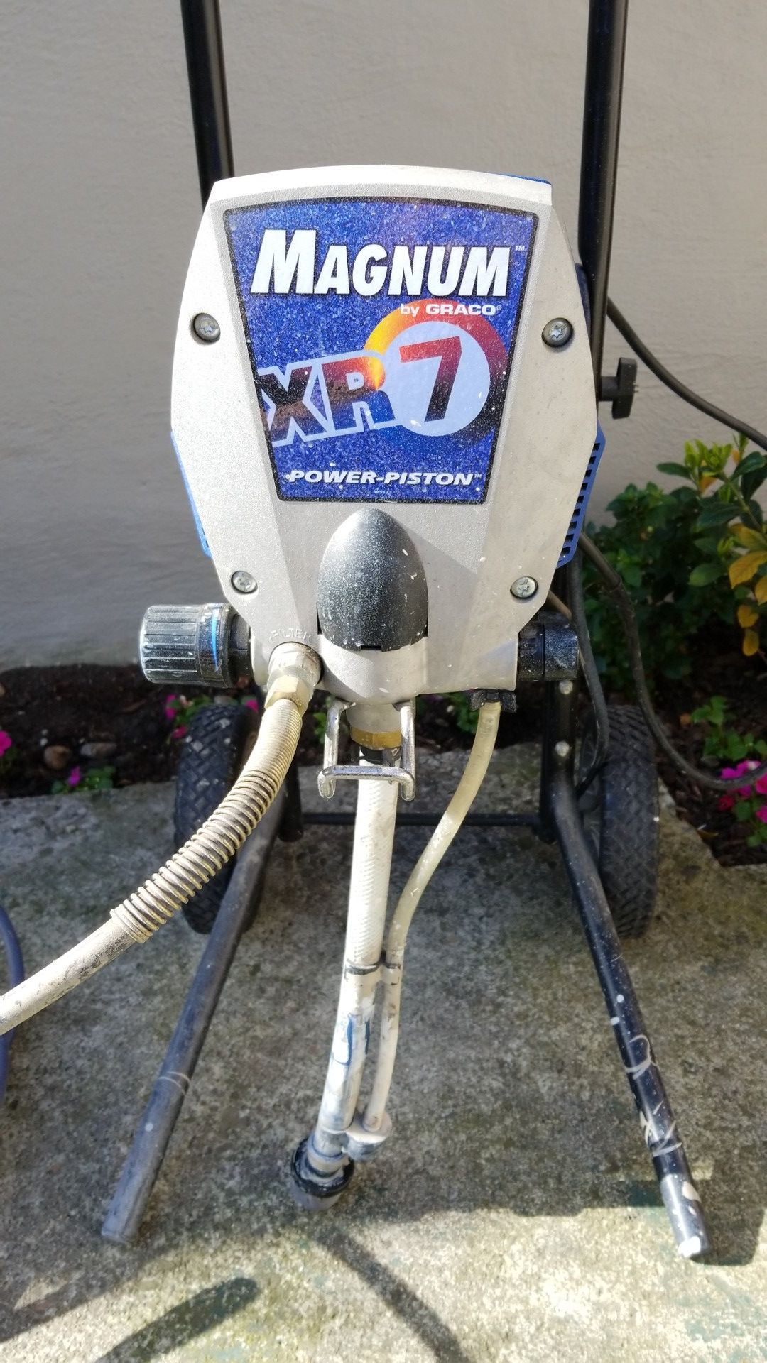 Graco Magnum XR7 paint sprayer