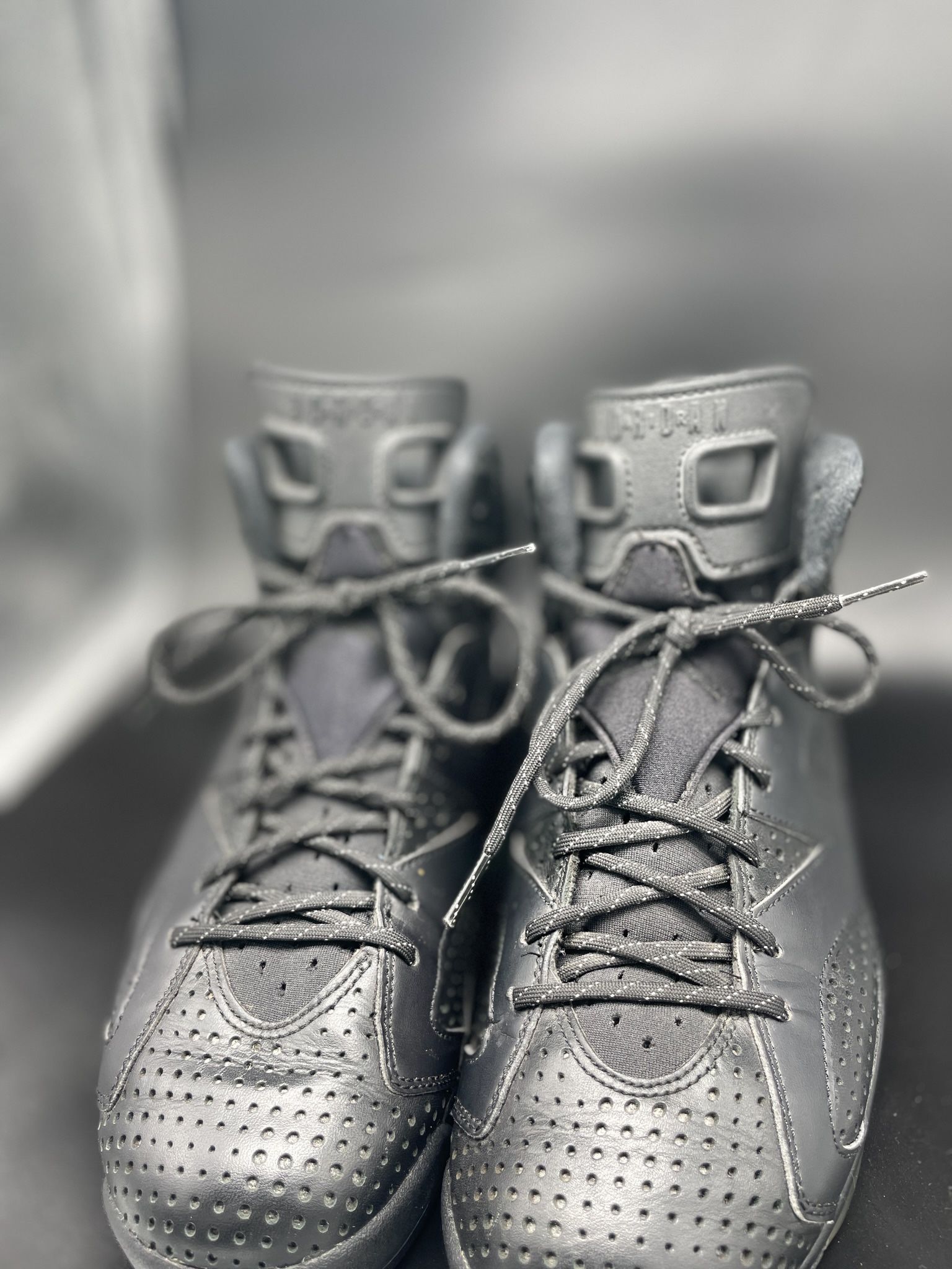 Size 8 - Jordan 6 Retro Black Cat 2016