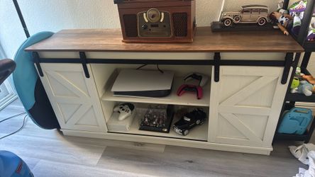 Tv stand
