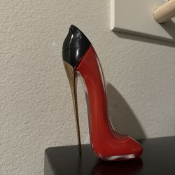 Very Good Girl Perfume