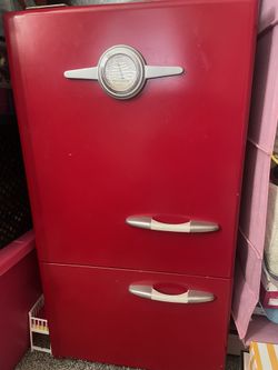 Play Refrigerator Vintage Style