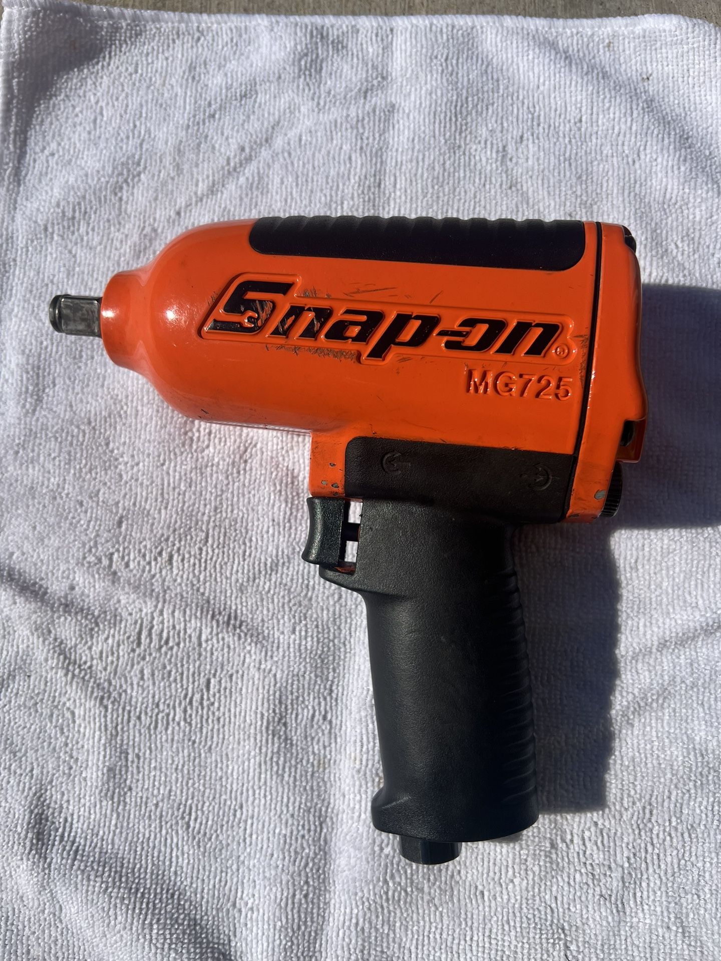 Snap-On 3/8” Pneumatic Impact Gun
