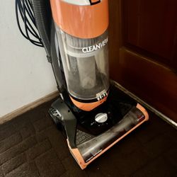 Bissel clean view vacuum cleaner model 1831