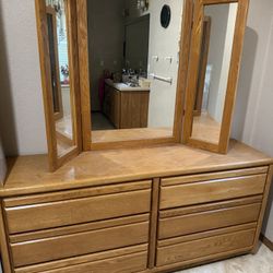 All Wood Vintage Bedroom Set 