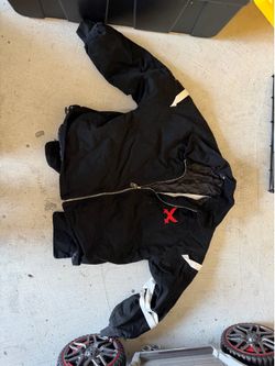 One piece, bomber jacket