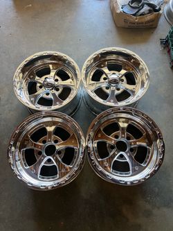 (4) 18x10 Weld Dune wheels 5x5.5 bolt pattern