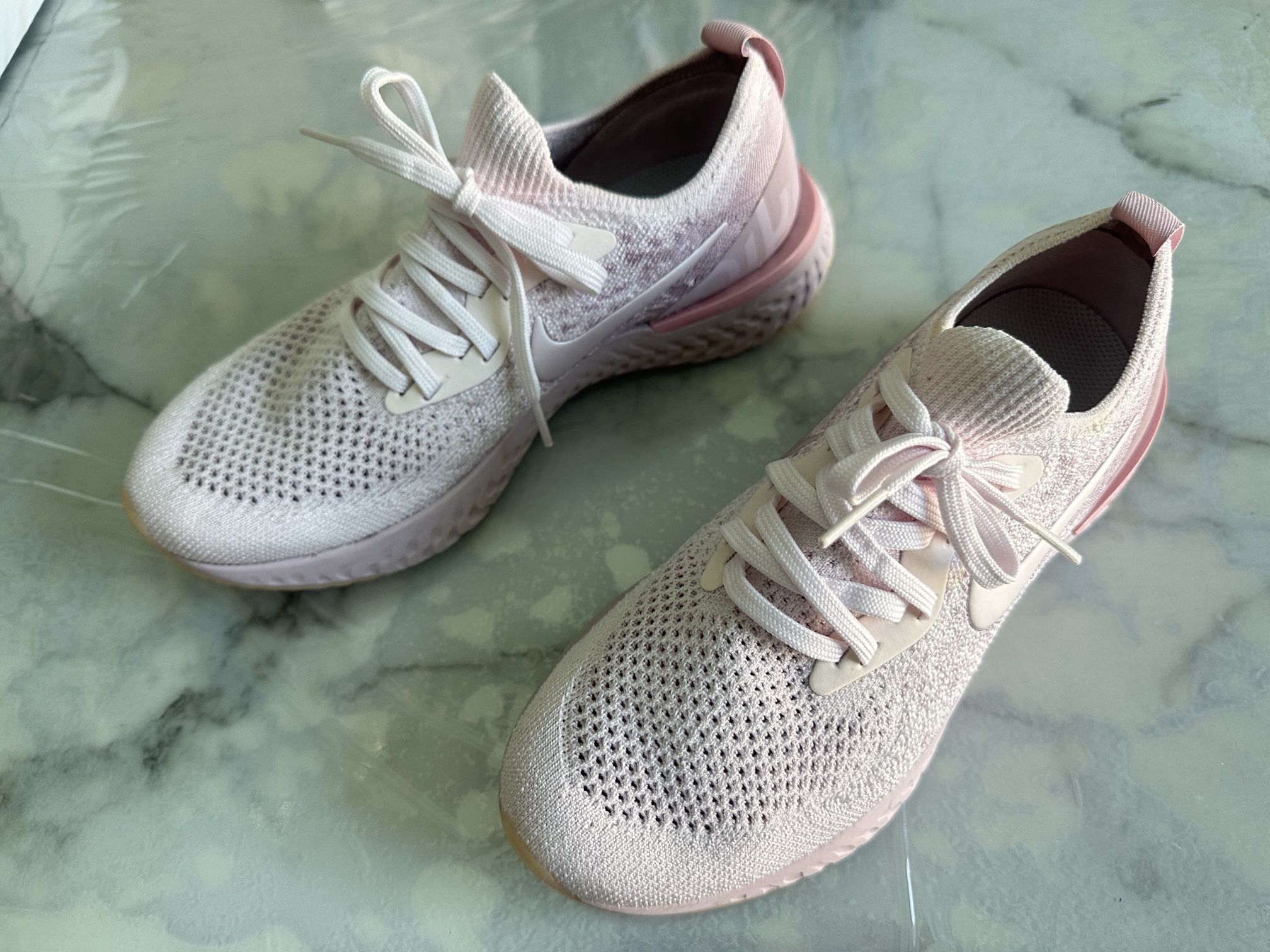 New! Nike Women Shoe Size : 6.5
