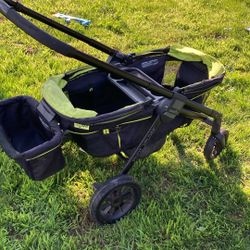 Evenflo pivot explore Wagon Stroller 