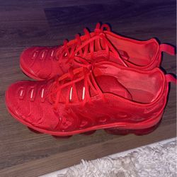 Red Vapor Maxs
