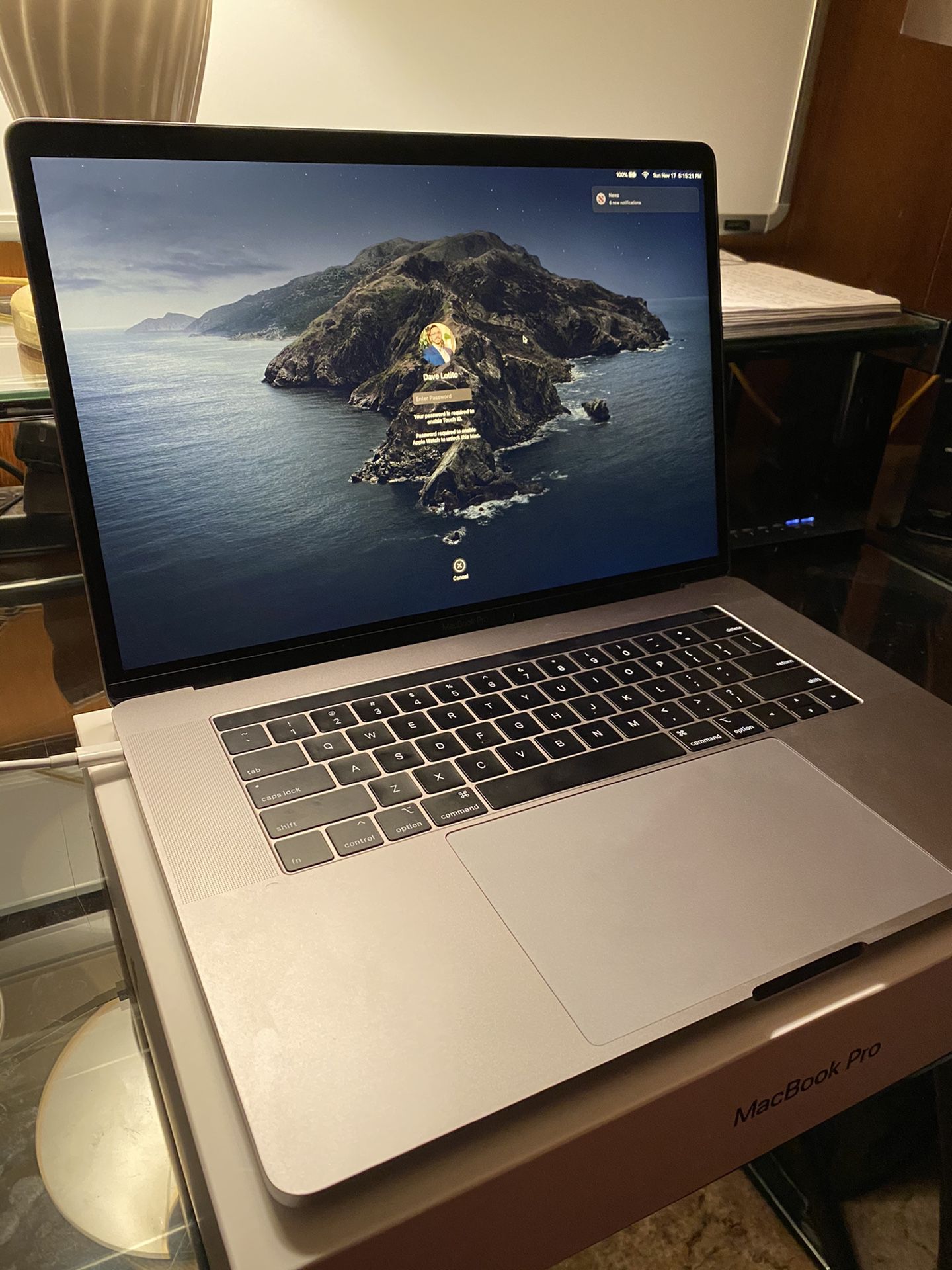 MacBook Pro 15.4inc w/Touch Bar