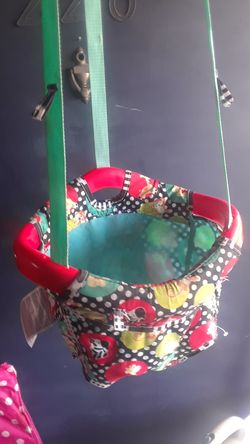 Doorframe bounce swing