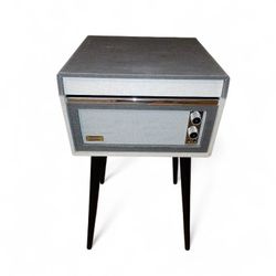 Record Vinyl Player Grey/Black Removable Legs Portable Crosley Mid-Century Works Great Cord Included 