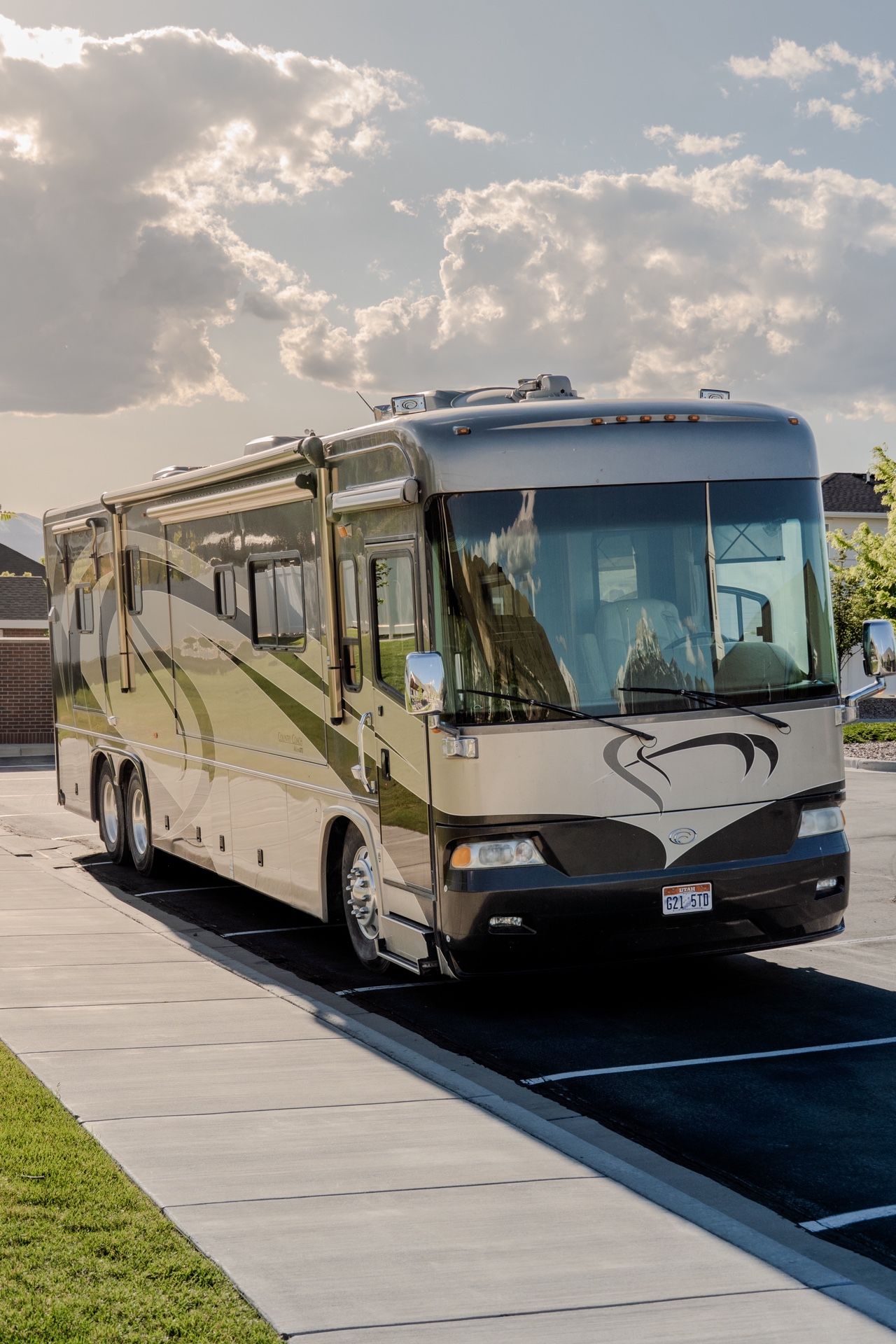 2005 County coach McKenzie Bridge