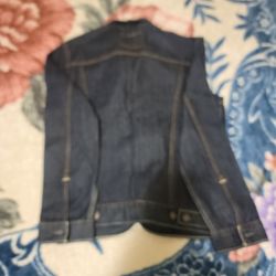 New Levi's jacket size small for man  super nice