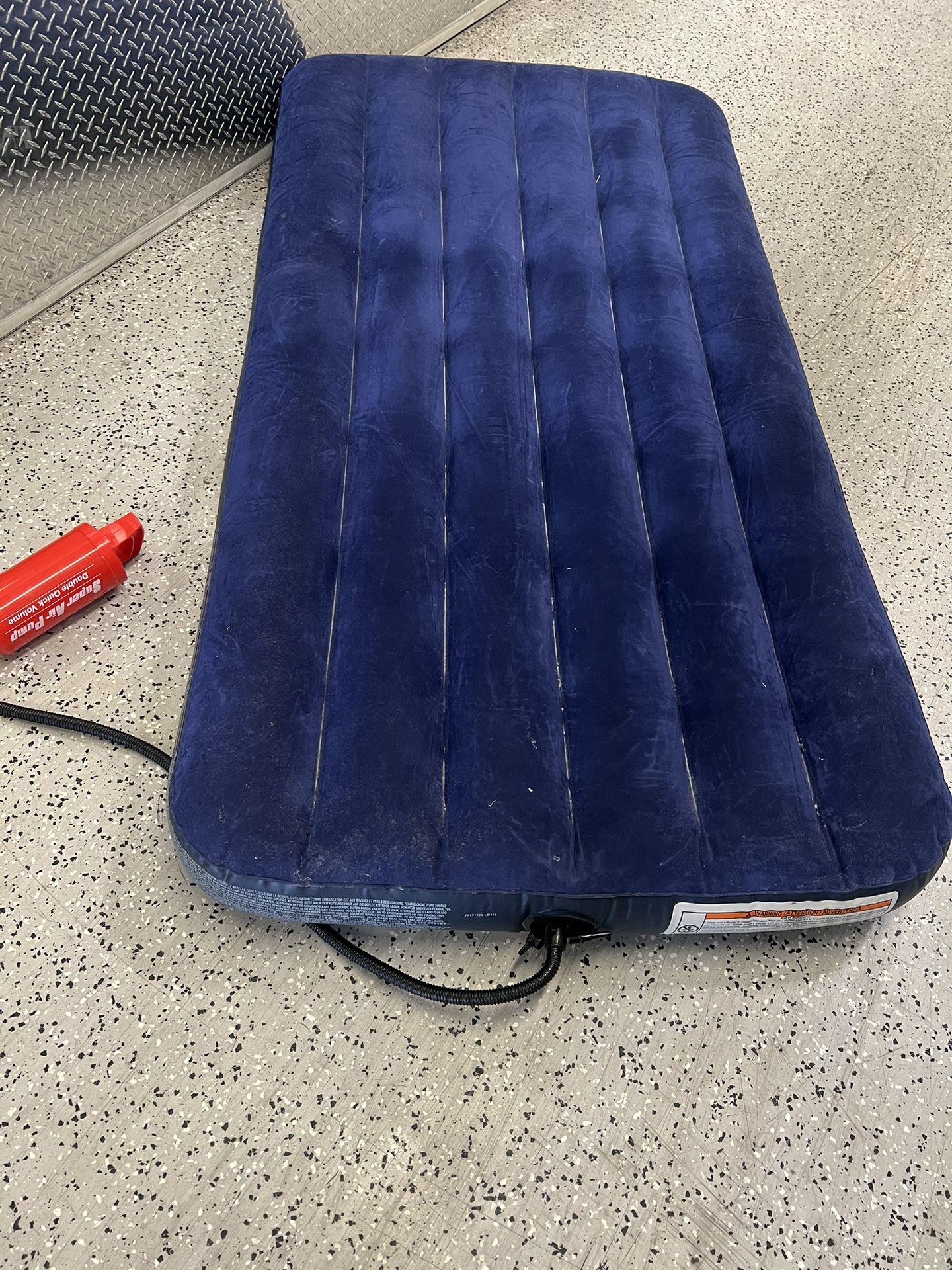 Twin Air Mattress With Pump