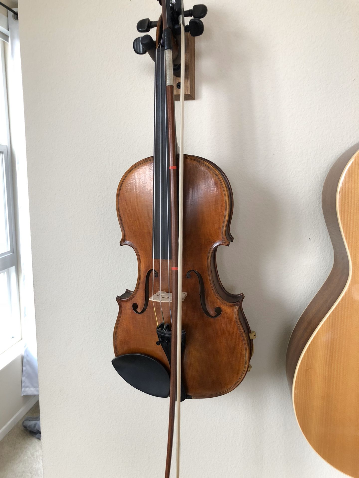 Doetsch 4/4 violin with bow, rest, practice mute and case!