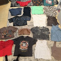 Women’s Shirts Medium And Large 