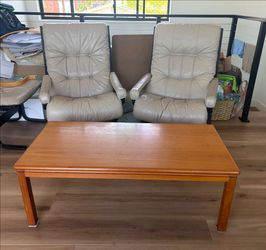 Vintage Mid Century Modern Teak Coffee Table - Danish Style