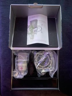 Neuman TLM 103 Microphone