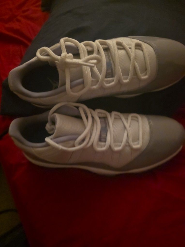 Jordan's Retro Low 11's Concrete Grey Size 11
