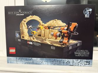 LEGO Star Wars The Phantom Menace Mos ESPA Podrace Diorama - Item # 75380