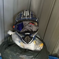 Motorcycle Dirtbike Helmet And Goggles
