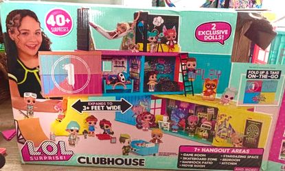 LOL Club House / comes in original box