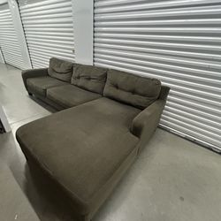 Sectional Couch FREE DELIVER