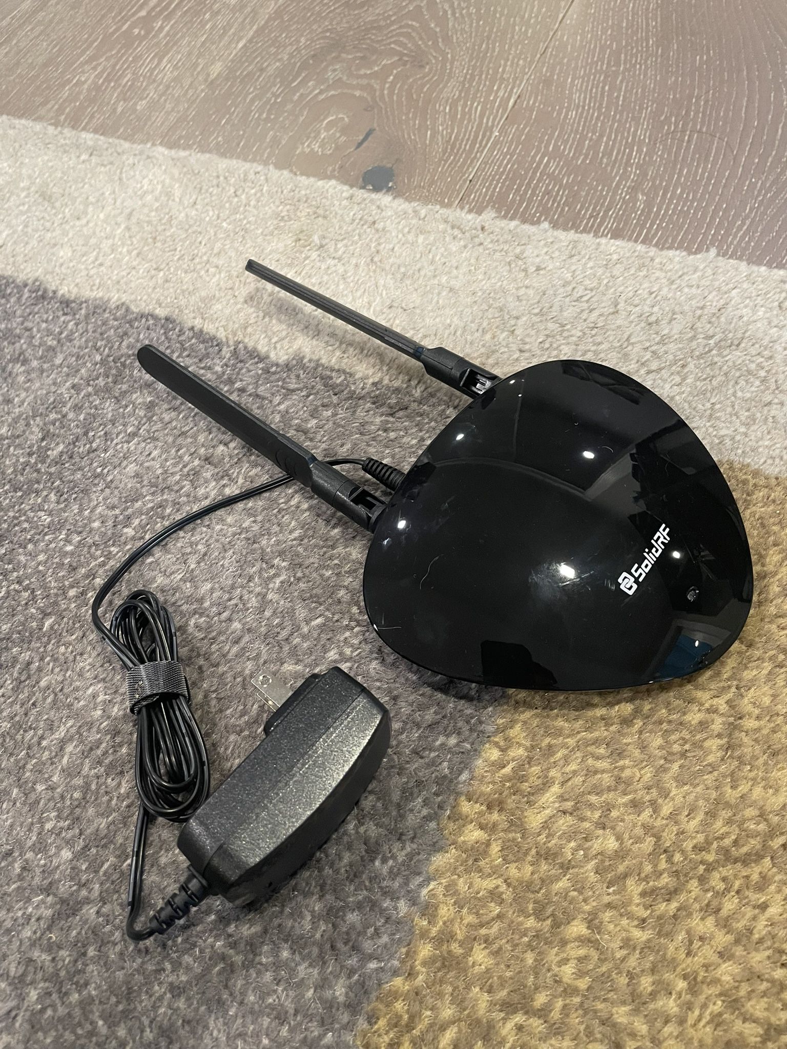 Solid RF Cell Phone Booster