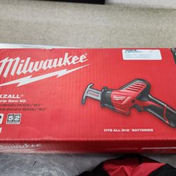 Milwaukee  M12 Fuel 12 V  Reciprocating Saw