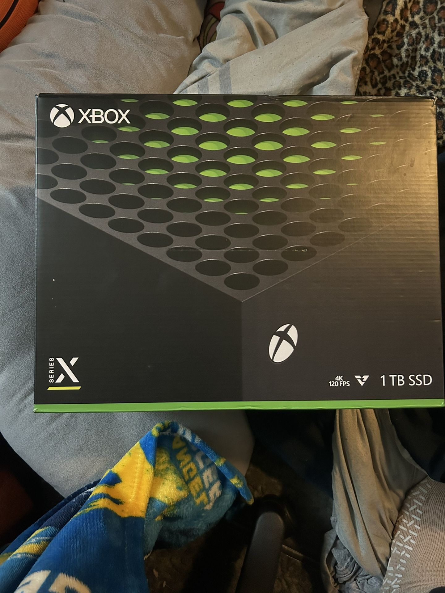 Xbox Series X With A Controller In Box for Sale in Los Angeles, CA ...