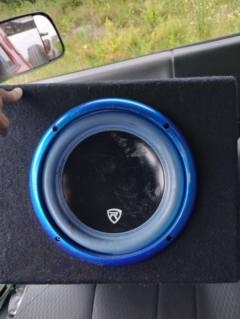 10" Inch Rockville Subwoofer With Built In Amp 