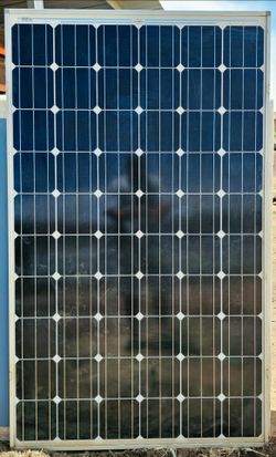 ***SolarWorld Sunmodule Plus (SW 275) Mono Solar Panel***