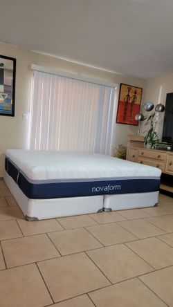 VERY NICE LIKE NEW KING SIZE NOVAFORM MATTRESS AND BOXSPRINGS FOR SALE! IN GREAT CONDITION,  FREE DELIVERY