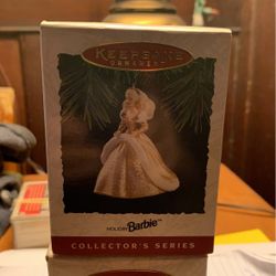 Hallmark Holiday Barbie 1994 Collector’s Edition 