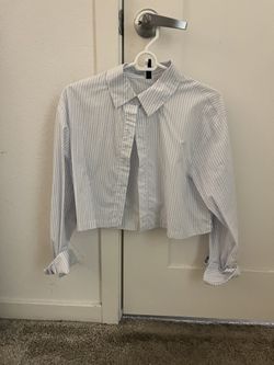 H&M Crop shirt