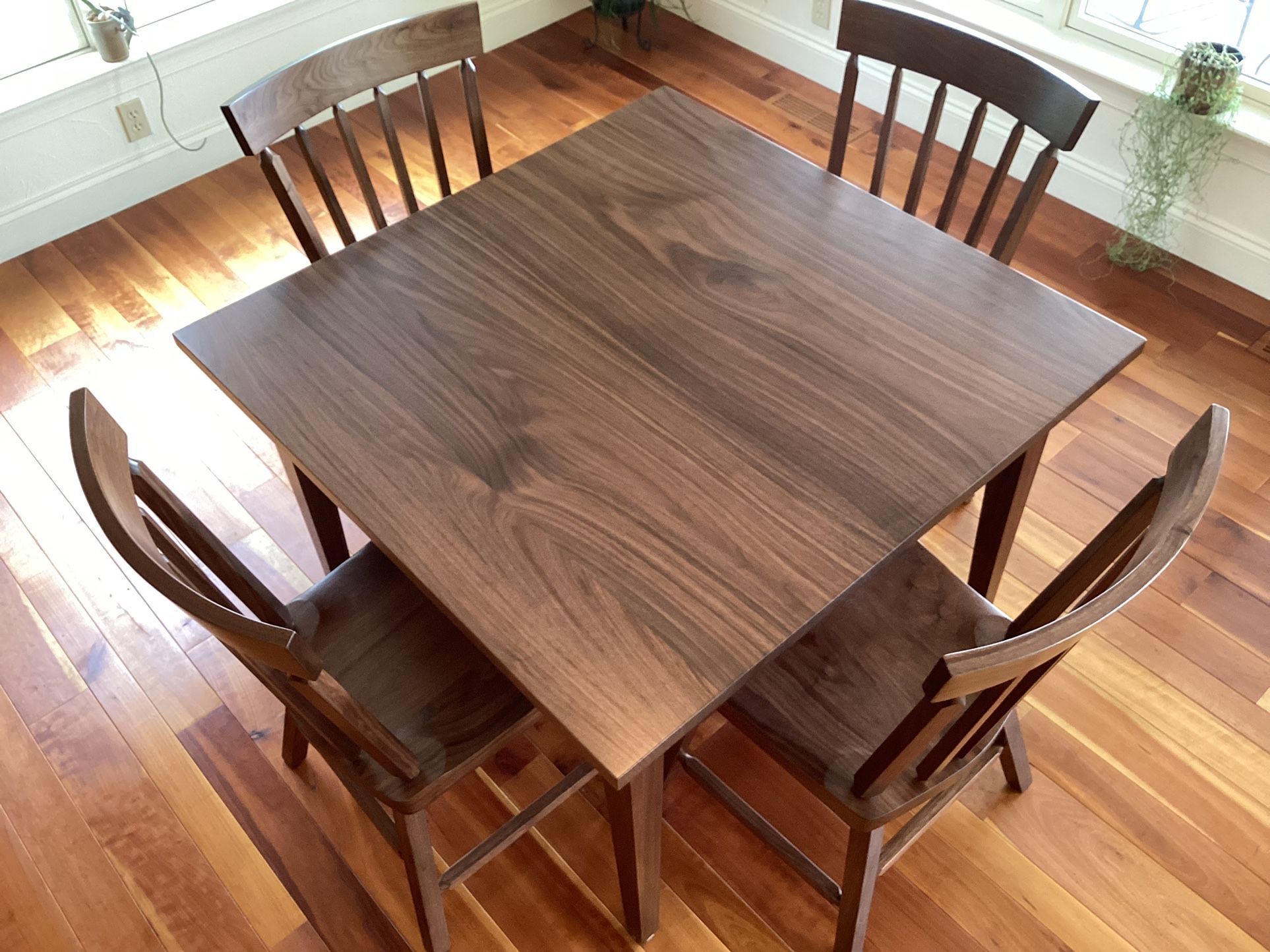 NEW, NEVER USED Just Delivered SOLID WALNUT 42” TABLE CUSTOM BUILT BY GEORGE’S WOODCRAFTS