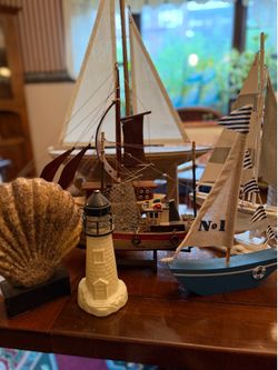 Nautical/Instant Beach House Decor Lot - Wood boats, lighthouses, & more