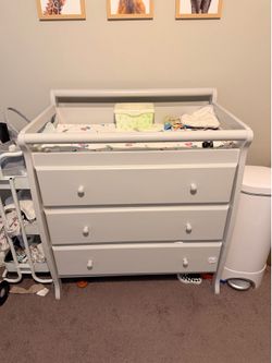 3 Drawer Changing Table Dresser