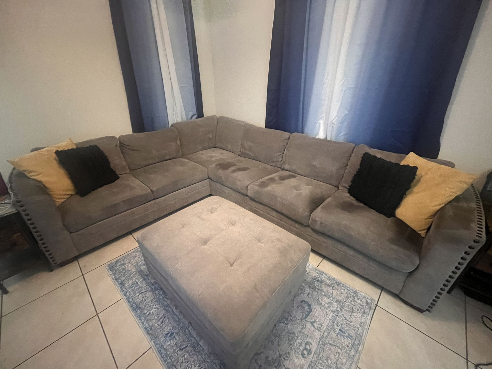 Sectional Sofa with Ottoman