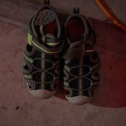 Kids Water Shoes Size 10 